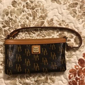 Dooney & Bourke clutch